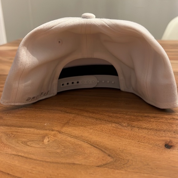 Nike USA Drifit Snapback NWOT - Picture 3 of 3